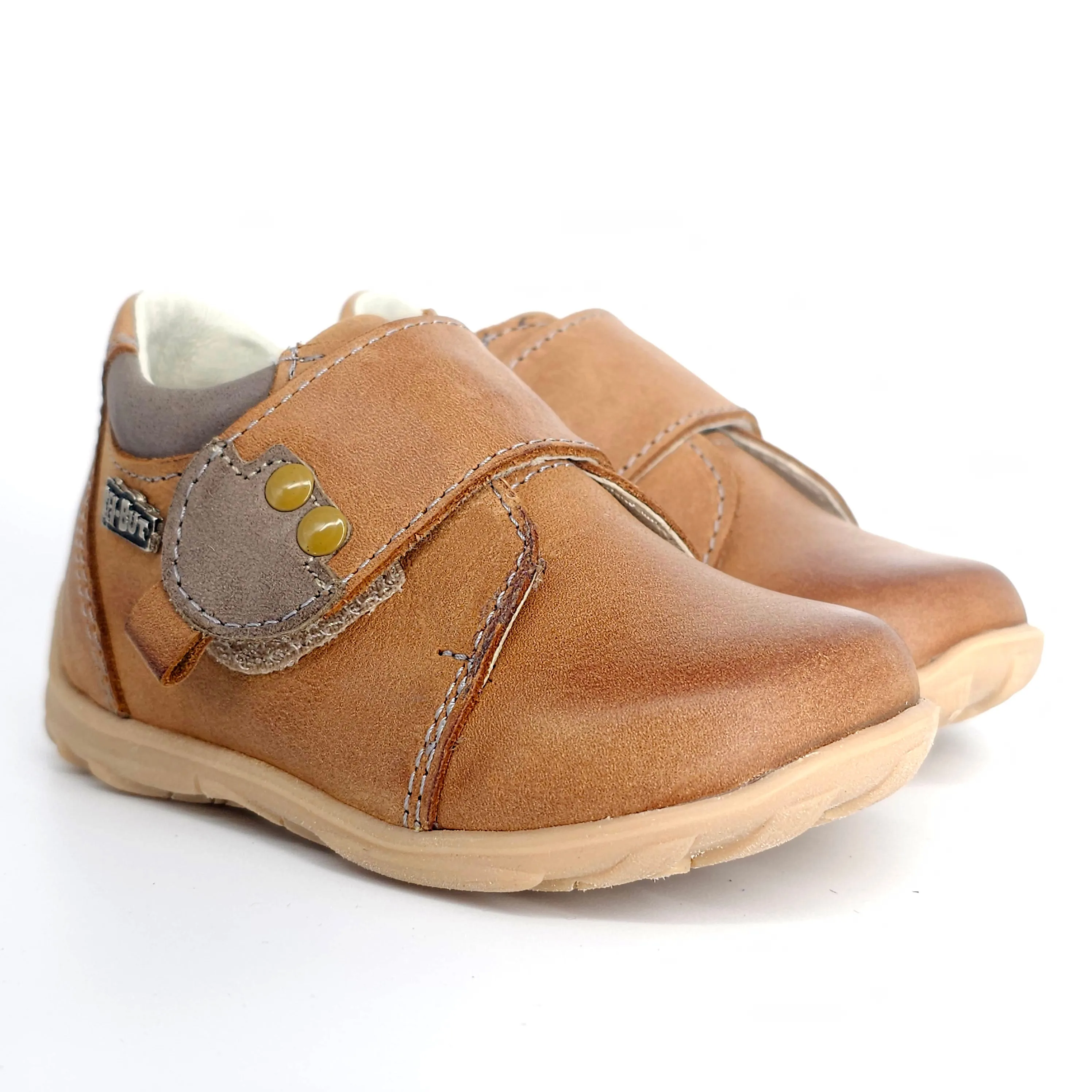 Boys Velcro Shoe In Brown