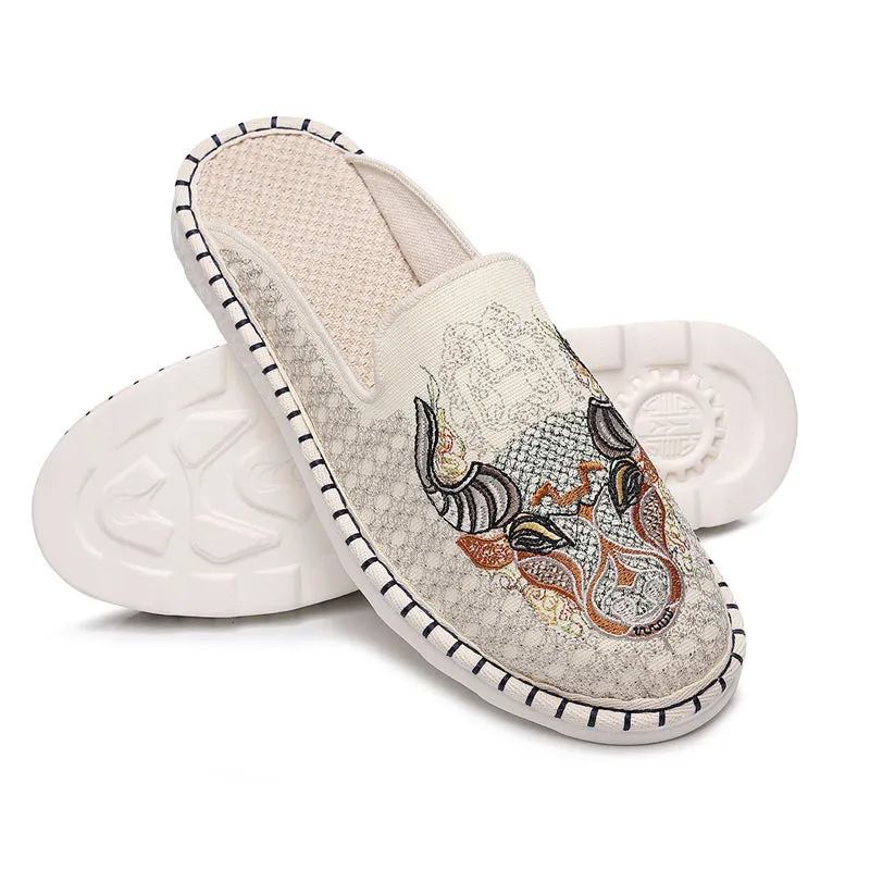 Chinese Style Cow Head Hand Embroidery Cozy Flats for Men