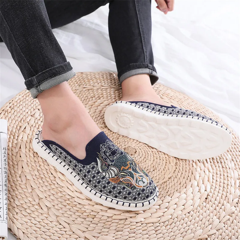 Chinese Style Cow Head Hand Embroidery Cozy Flats for Men