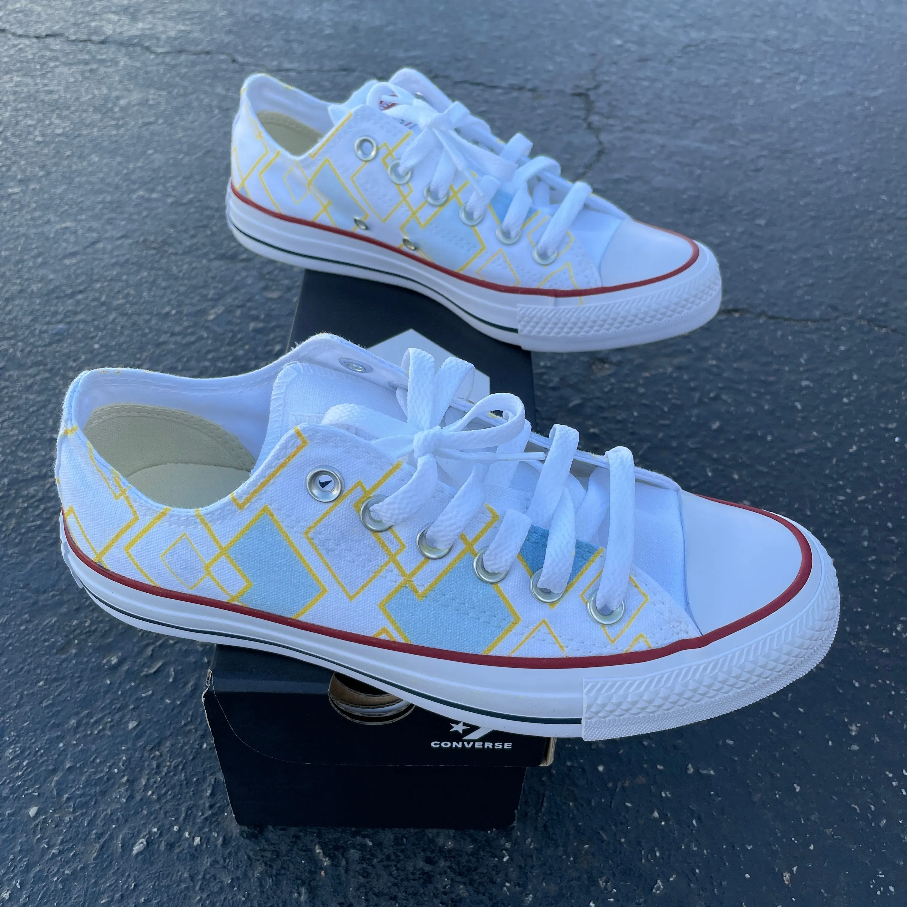 Dancing Diamond Pattern - Custom Low Tops - Custom Converse Shoes