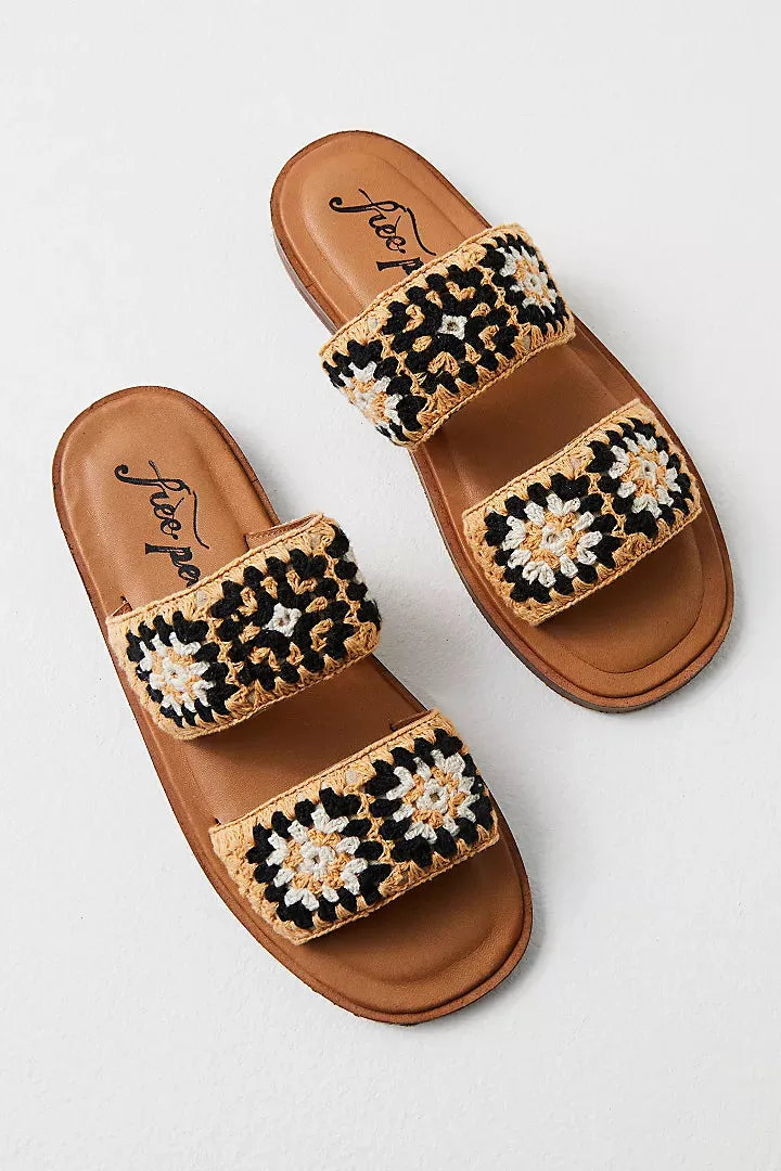 JULIET CROCHET SANDALS