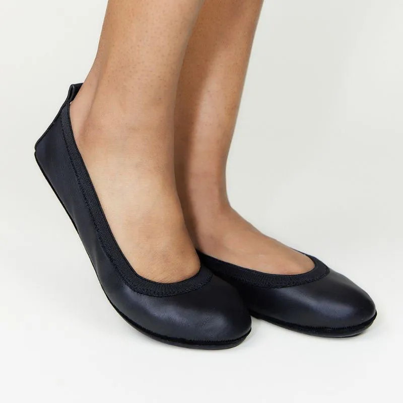 Samara Foldable Ballet Flat in Black Leather